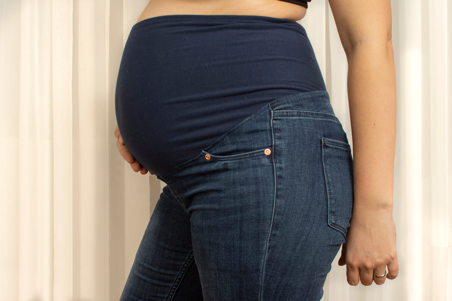 pregnancy-jeans