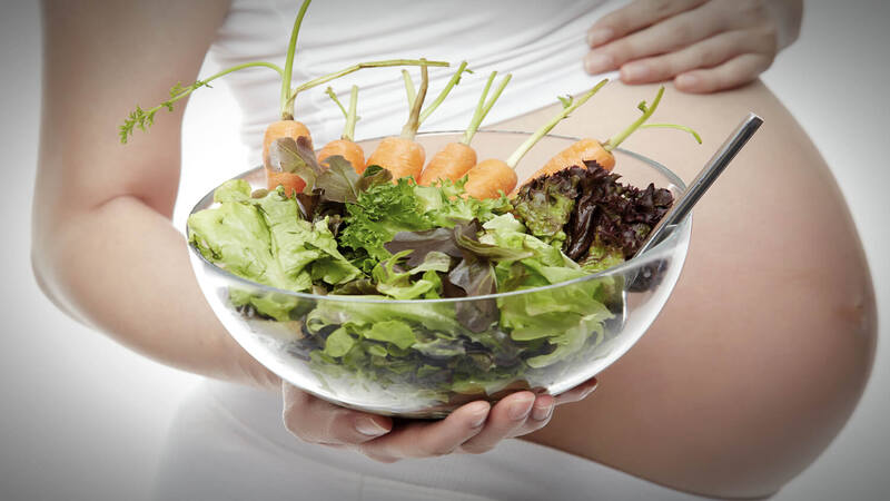 Nutritional-Benefits-of-Eating-Lettuce-During-Pregnancy