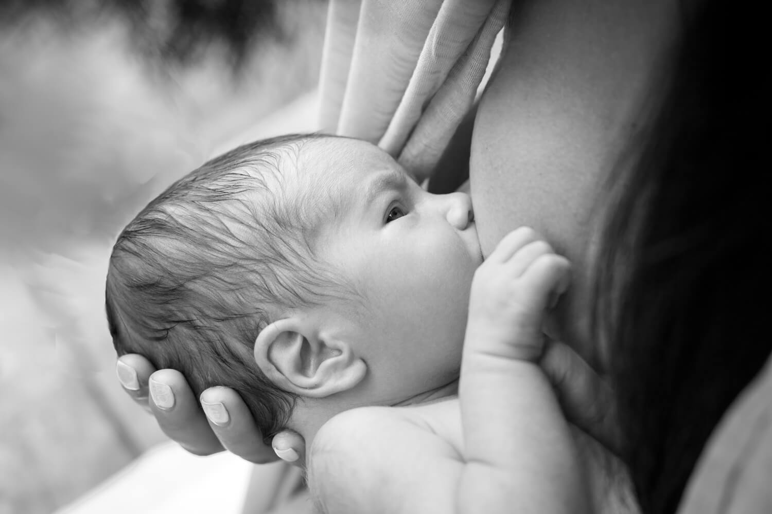 7 Signs Your Baby Is Getting Enough Breast Milk Being The Parent