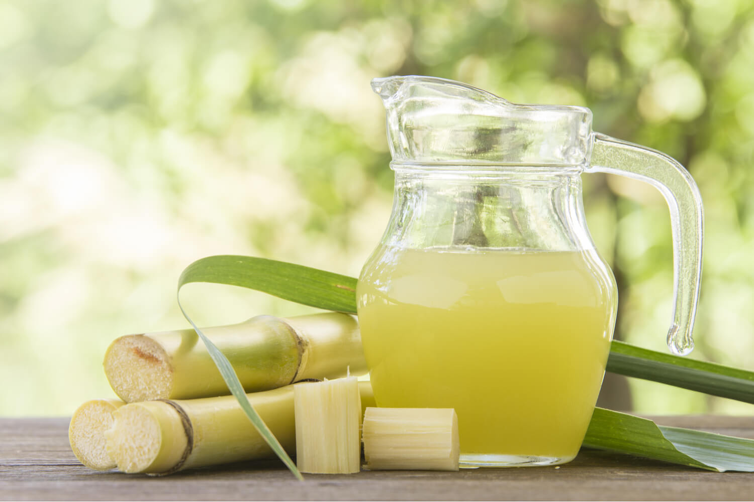 Drinking Sugarcane Juice During Pregnancy Benefits And Precautions 