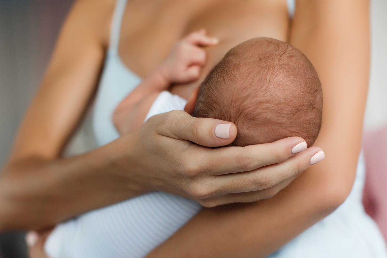 Advantages of Breastfeeding From One Breast Only