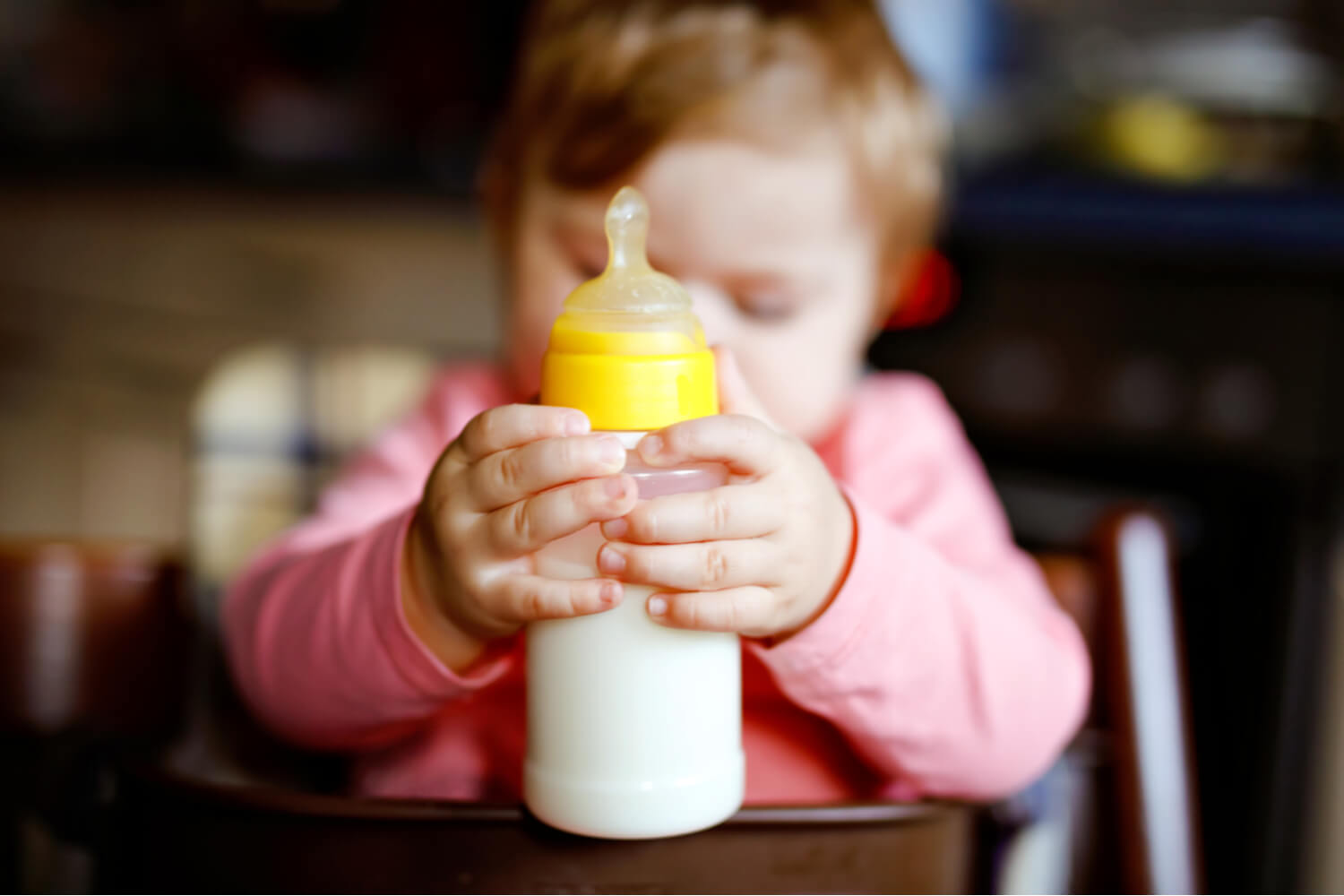 Does Formula Feeding Make Babies Chubby? - Being The Parent