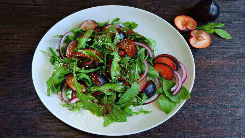 plum-salad