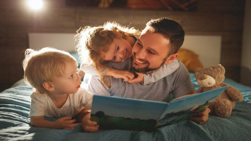 Advantages of reading stories for kids