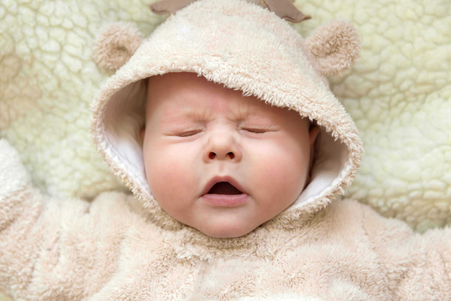 Baby Sneezing Causes Symptoms And Prevention Being The Parent