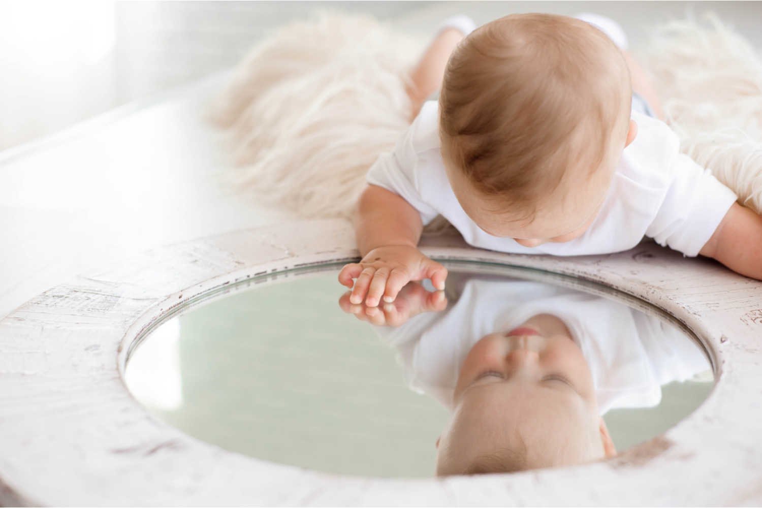 Why is Mirror Play Important For Babies? Being The Parent