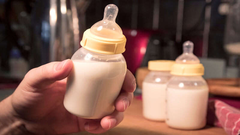 Can You Mix Formula And Breast Milk In The Same Bottle_