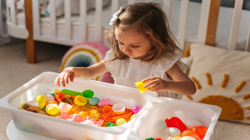 Sensory Treasure Basket For Babies – How it Helps in Baby’s Development and Top Ideas