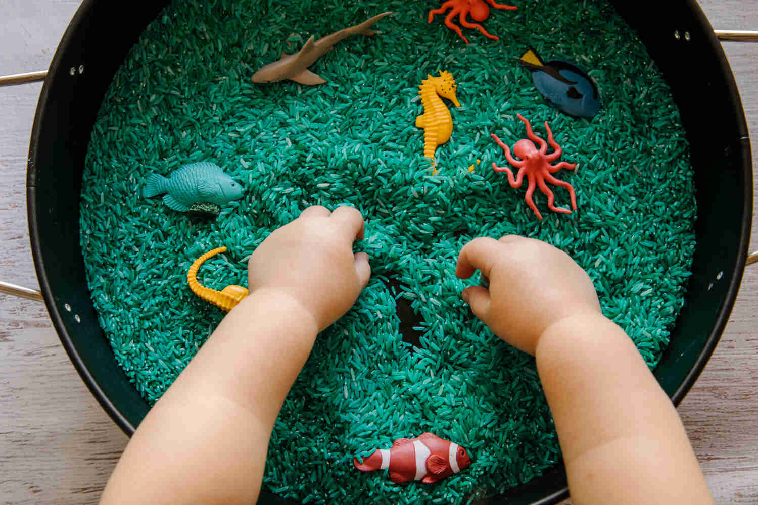 sensory-activities-for-toddlers-being-the-parent