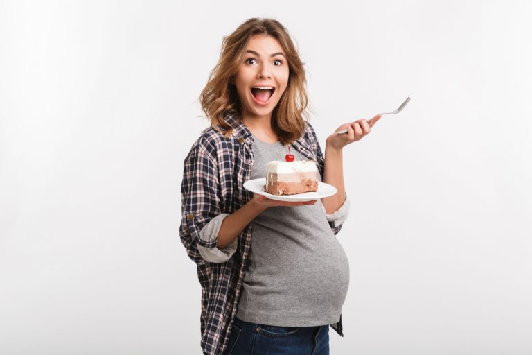 Cakes During Pregnancy - Is it safe? - Being The Parent