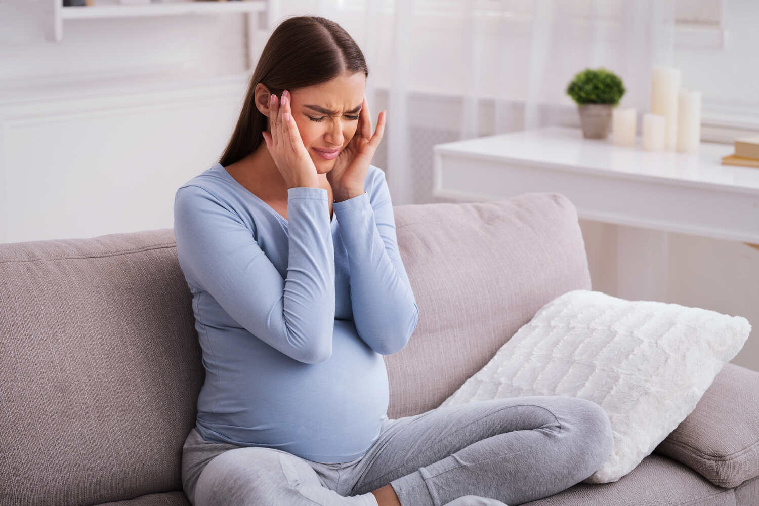 How To Manage Migraine Attacks During Pregnancy_