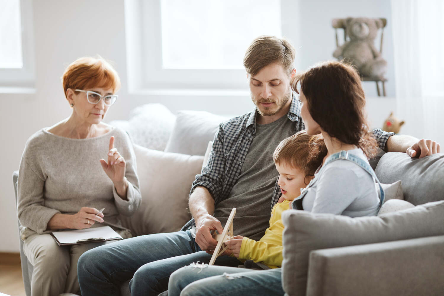 A family at a psychologist office