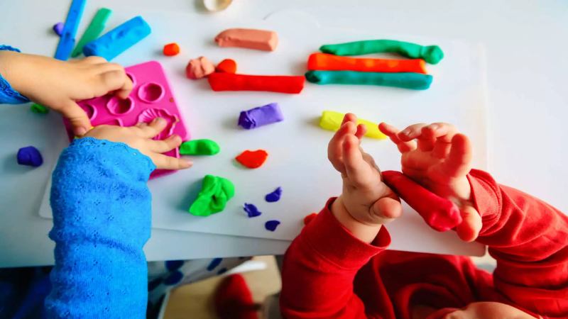 Why Should You Let Your Toddler Play With Playdough