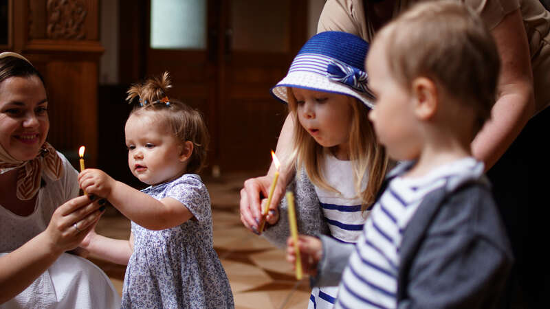 How to Keep Your Toddler Quiet at Religious Places_