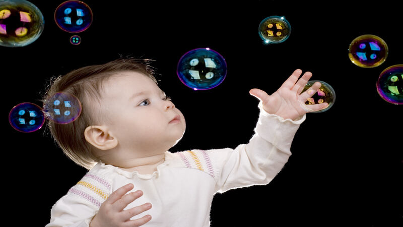 Benefits of Bubble Play For Babies